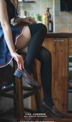 电影湿濡的女人