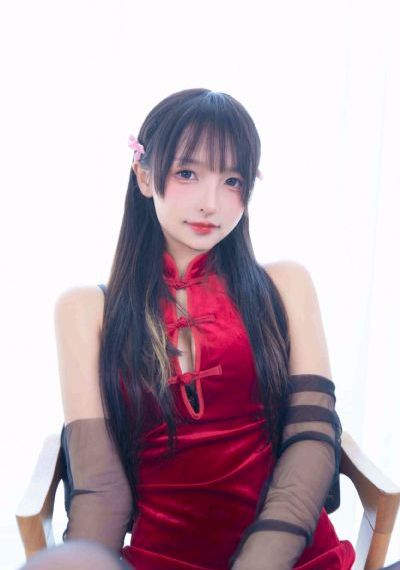 丰满诱人的小秘书在线观看