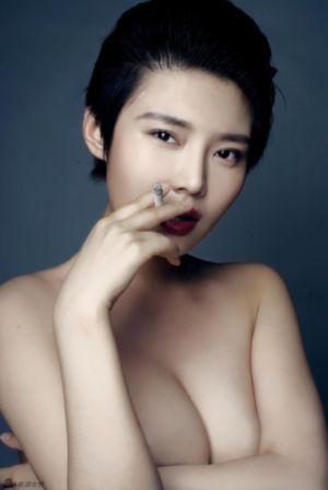 花蕊纹身