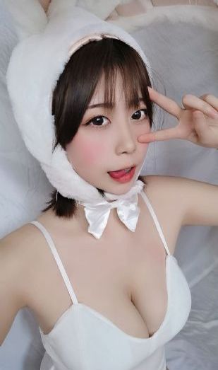 钢铁魔女
