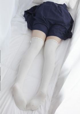 打白嫩光屁屁女网站