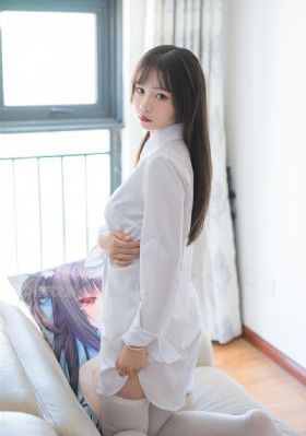 谁和她睡了